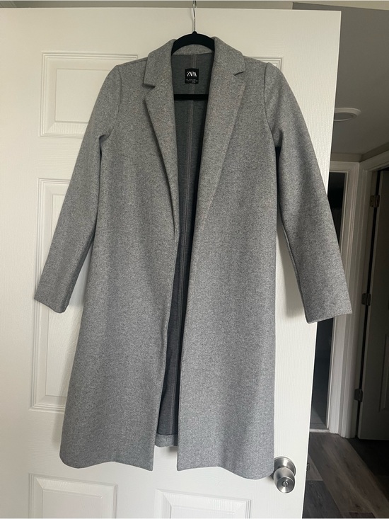 Zara Jackets & Blazers - Zara Grey Felt Texture Coat